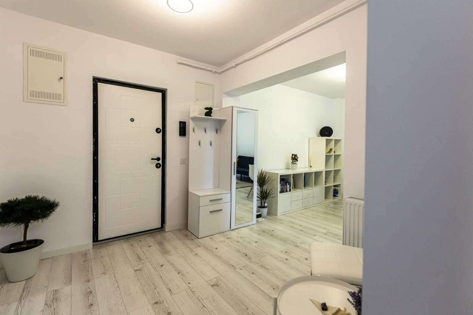 Aparthotel West Marina Floreşti 外观 照片